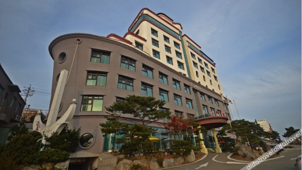 Benikea Mountain and Sea Daepo Port 2*