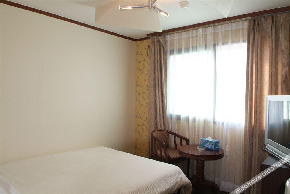 Yeonhwamoon Hotel Eulwang 2*