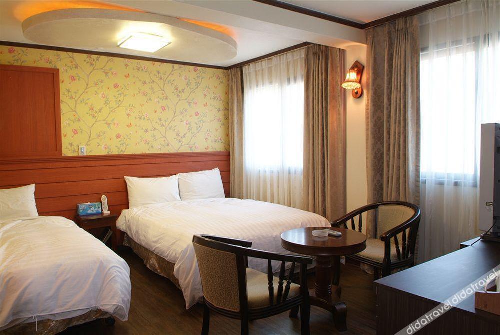 Yeonhwamoon Hotel Eulwang 2*