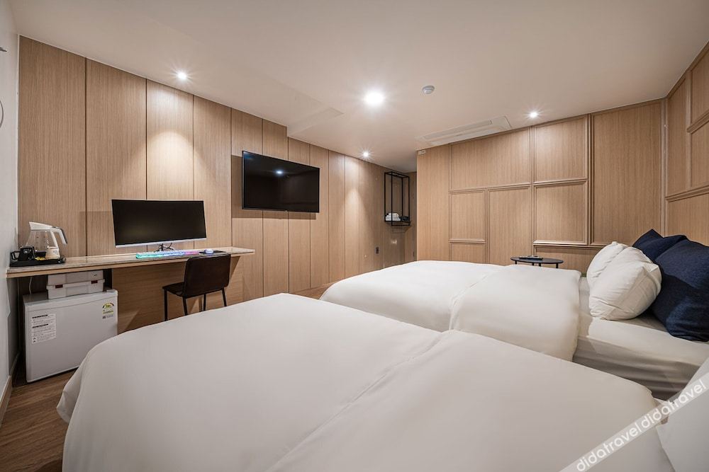 Stay Month Hotel 2*