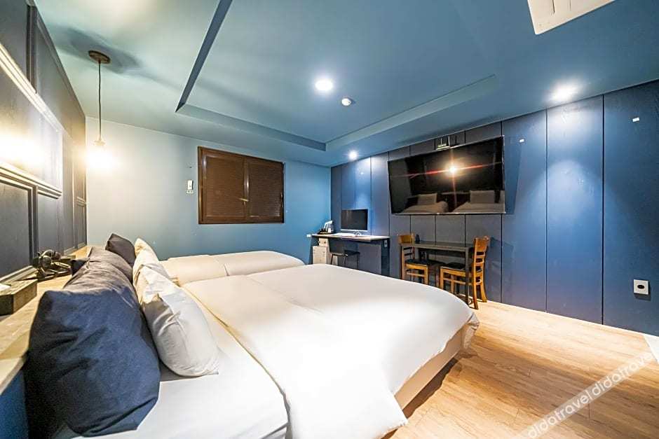 Stay Month Hotel 2*