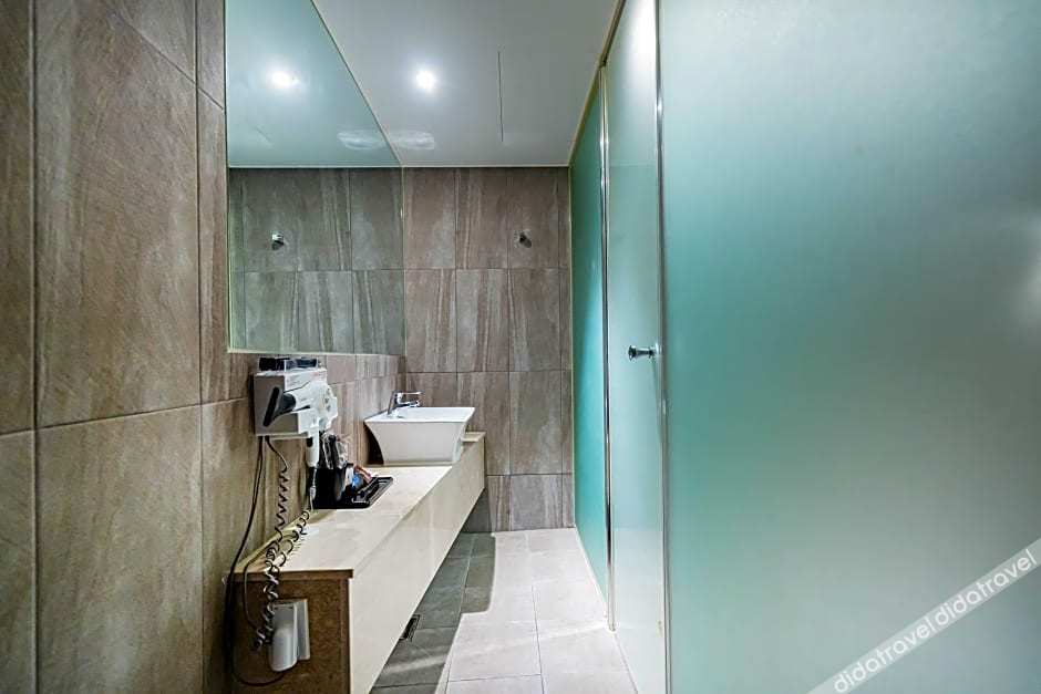Stay Month Hotel 2*