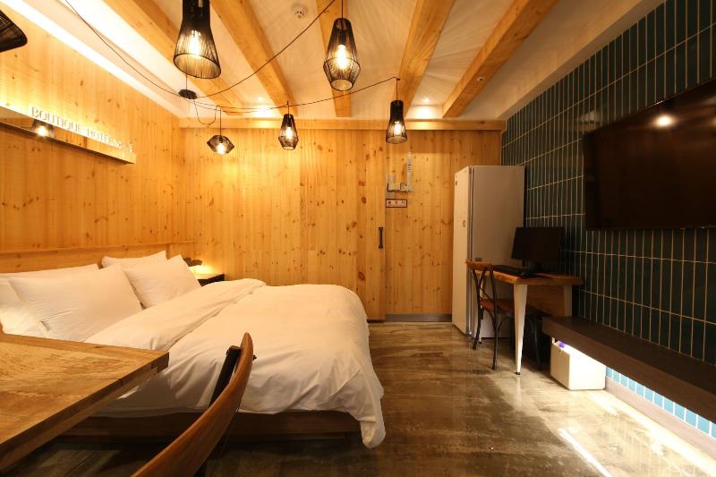 BrownDot Hotel Bong-Duk 2*