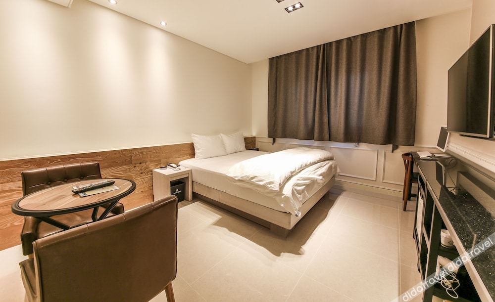 Win Hotel 2*