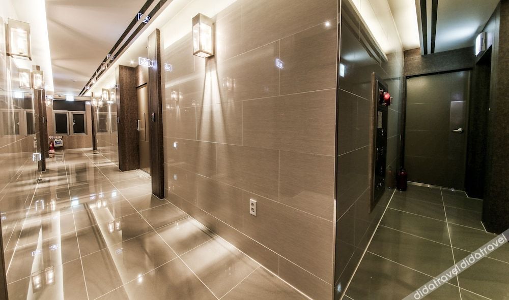 Win Hotel 2*