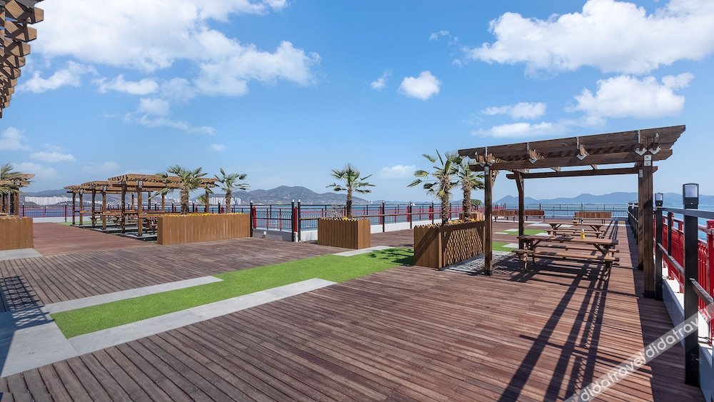 Gold Beach Resort 3*
