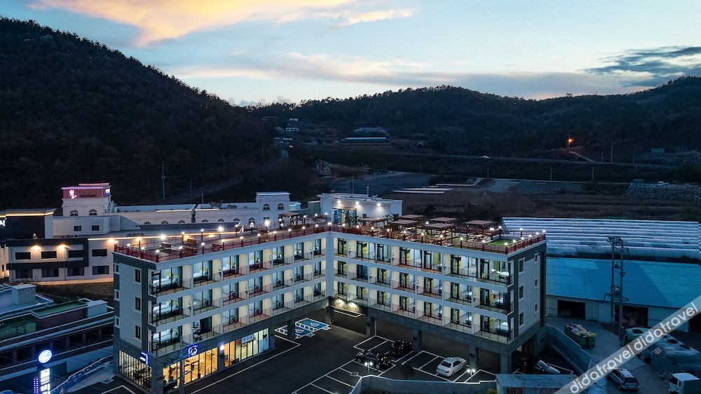 Gold Beach Resort 3*