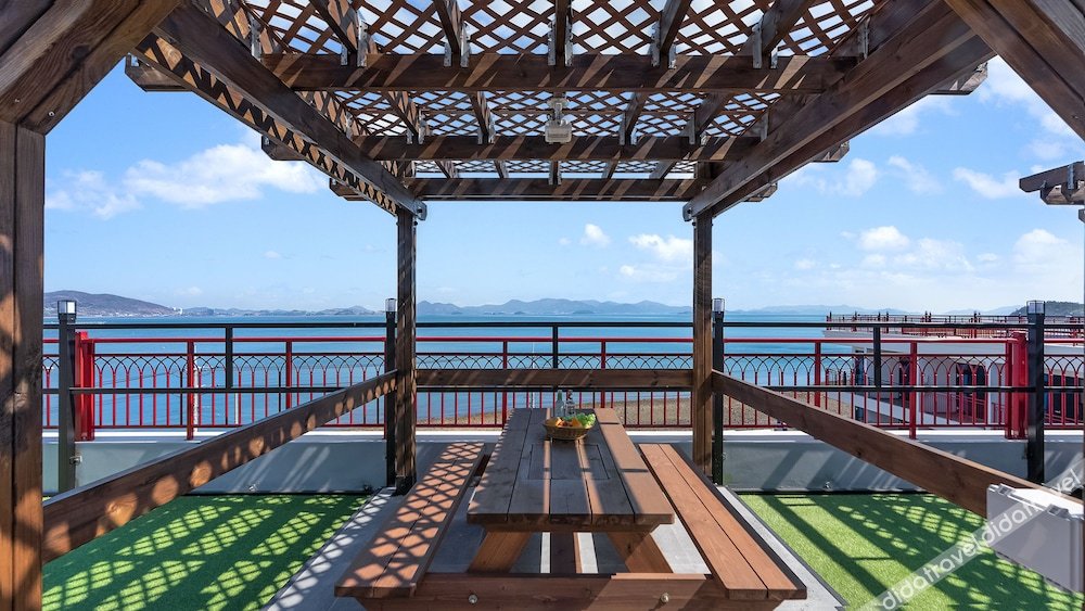 Gold Beach Resort 3*