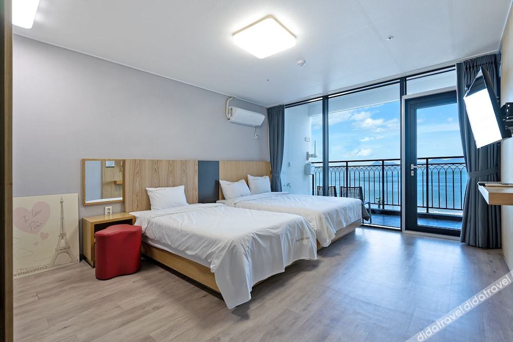 Gold Beach Resort 3*