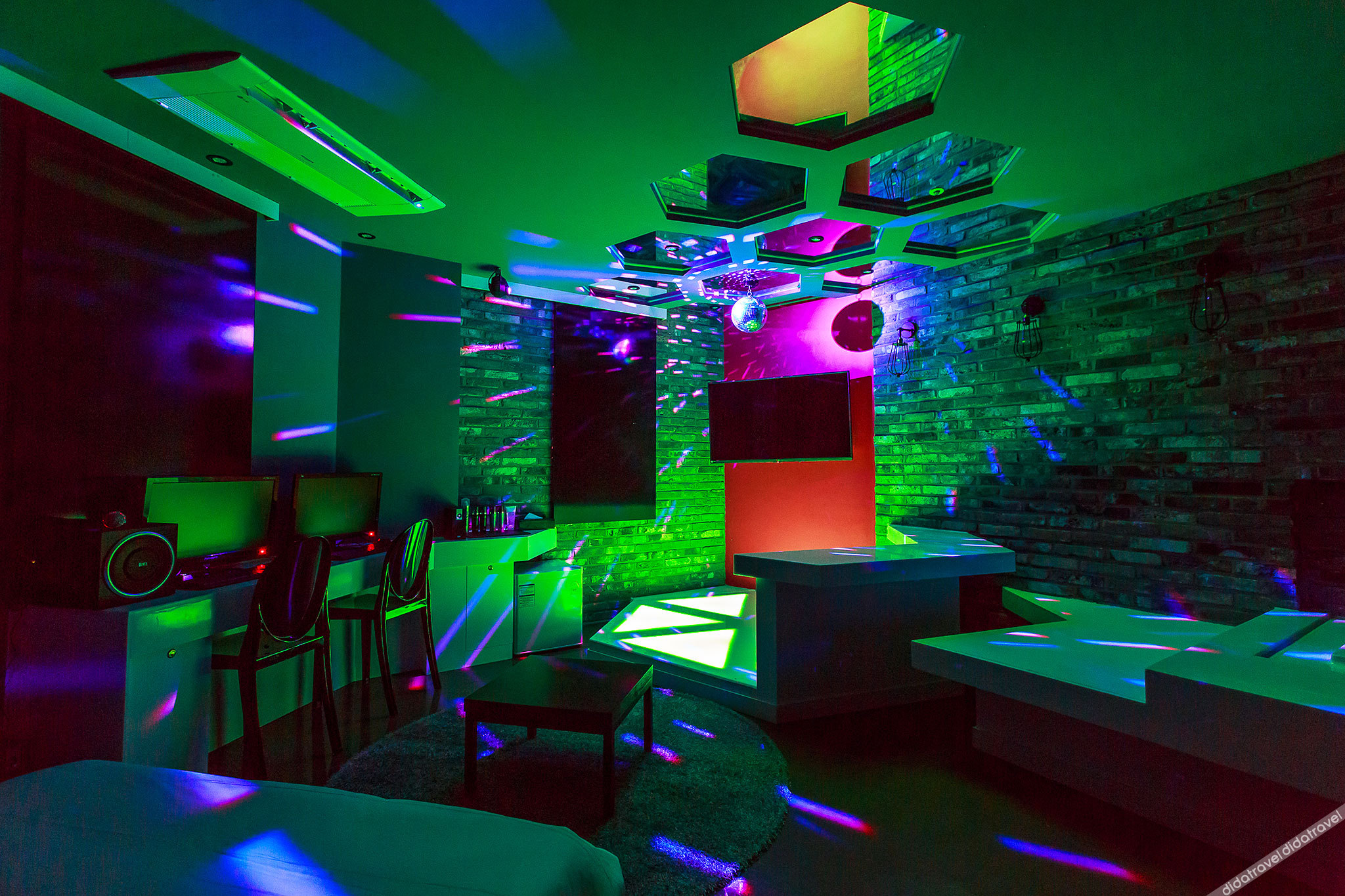 Plein Hotel 2*