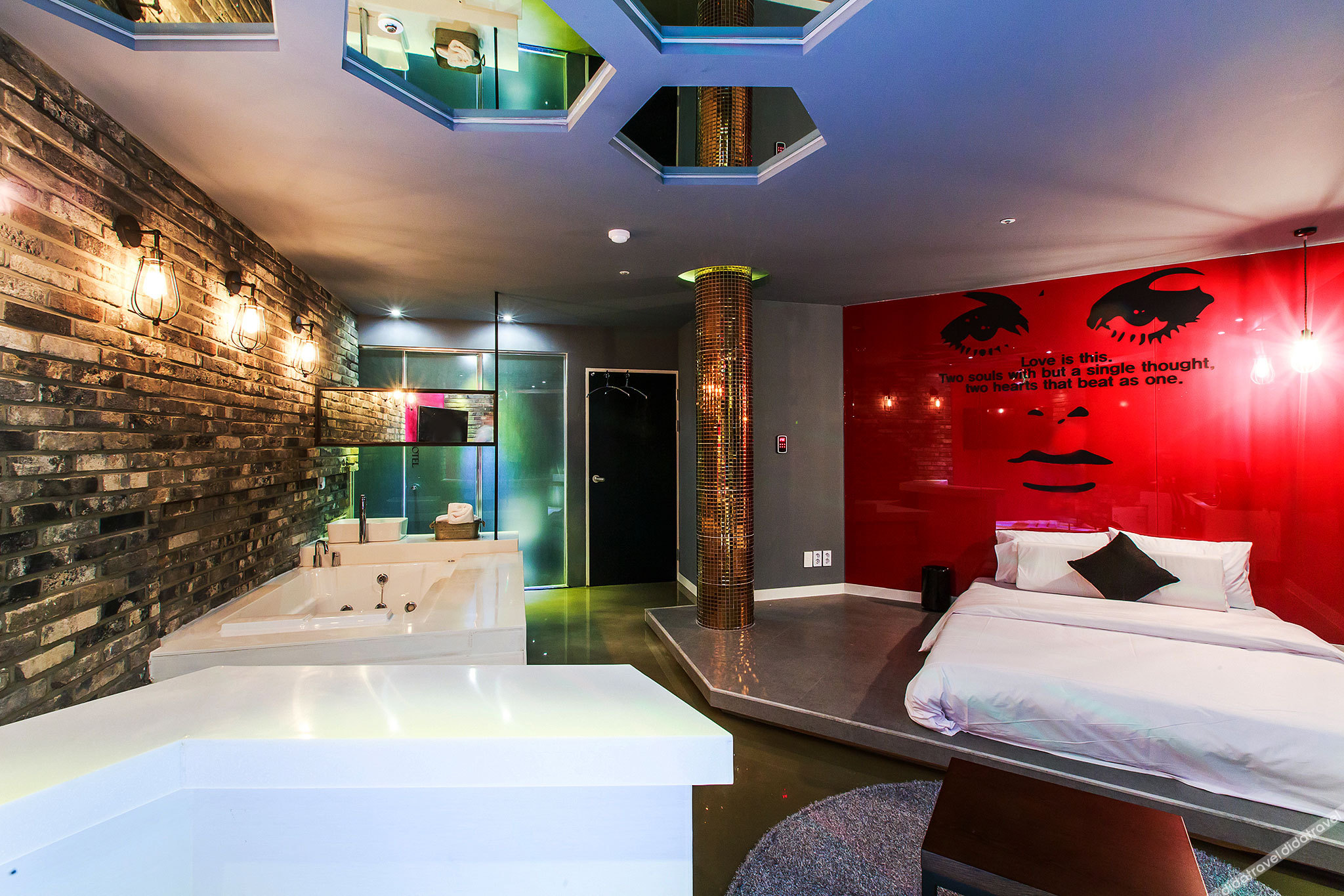 Plein Hotel 2*