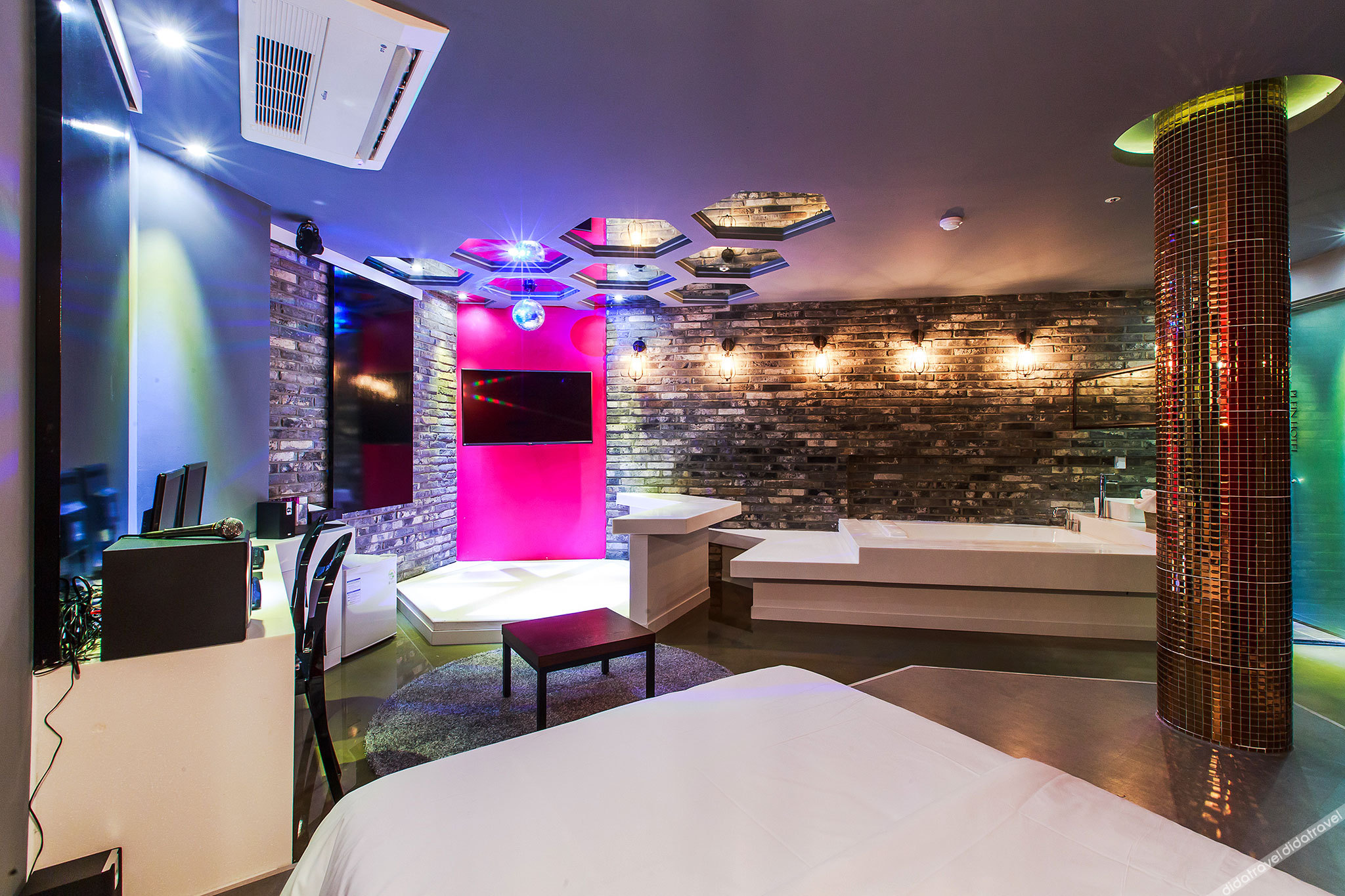Plein Hotel 2*