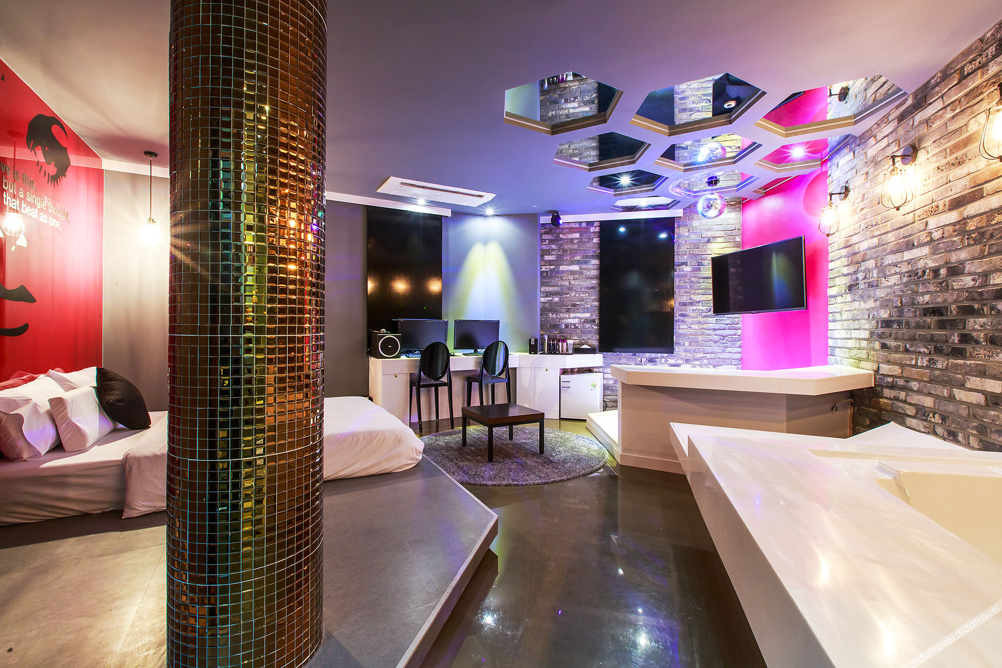 Plein Hotel 2*