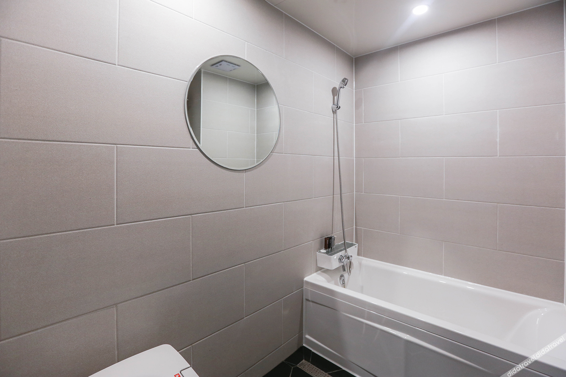 Geoje Okpo Brown Dot 3*