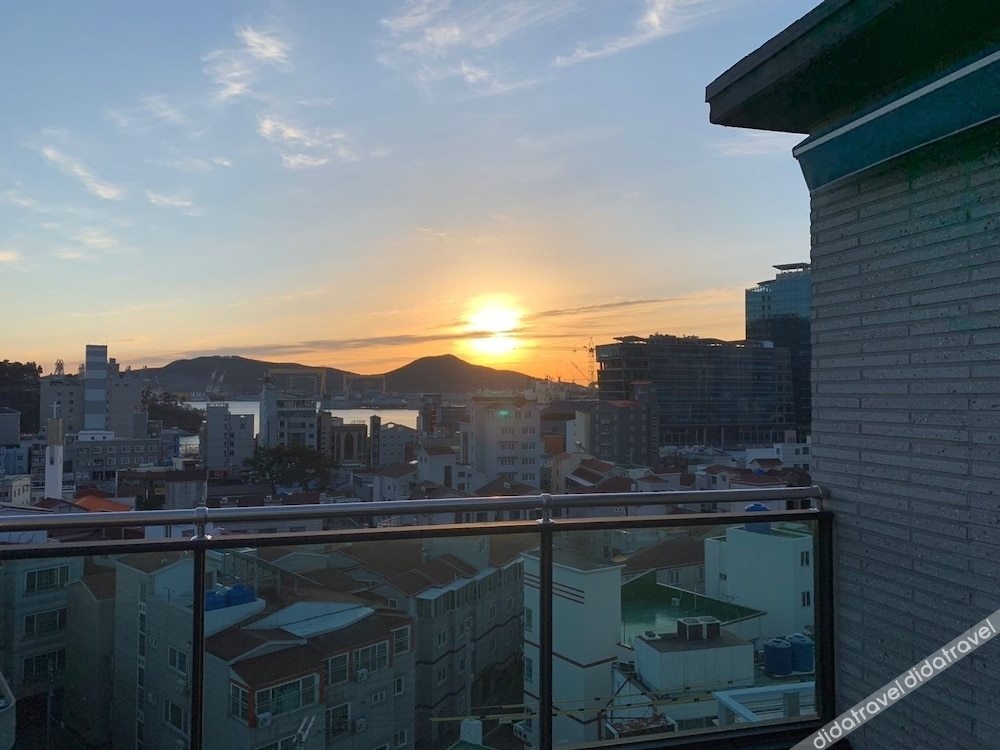 Geoje Okpo Brown Dot 3*