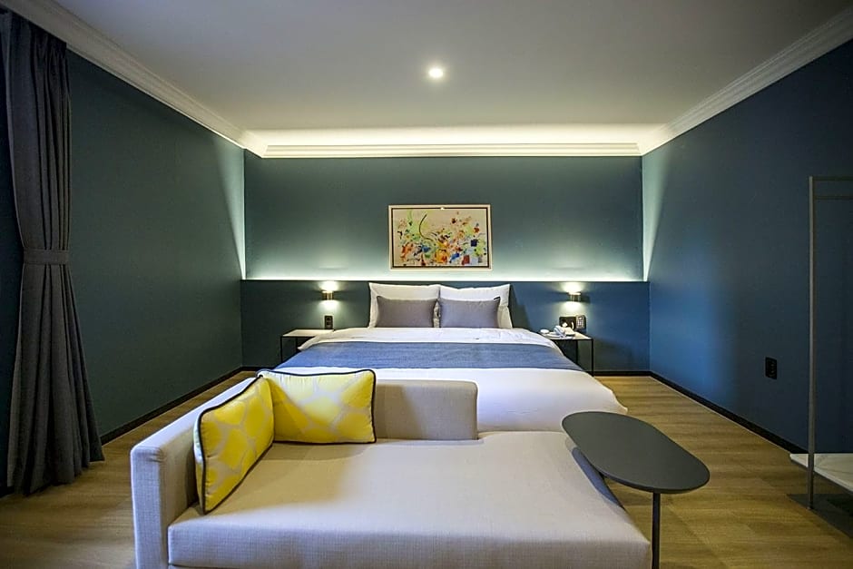 Browndot Hotel Masan Odong 2*