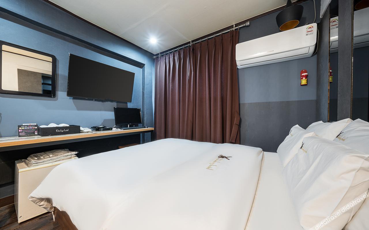 Anyang Donkey Hotel 2*