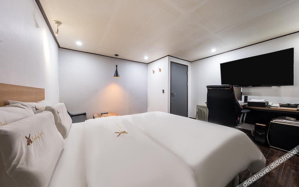 Anyang Donkey Hotel 2*