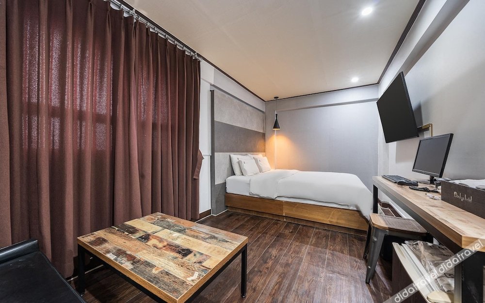 Anyang Donkey Hotel 2*