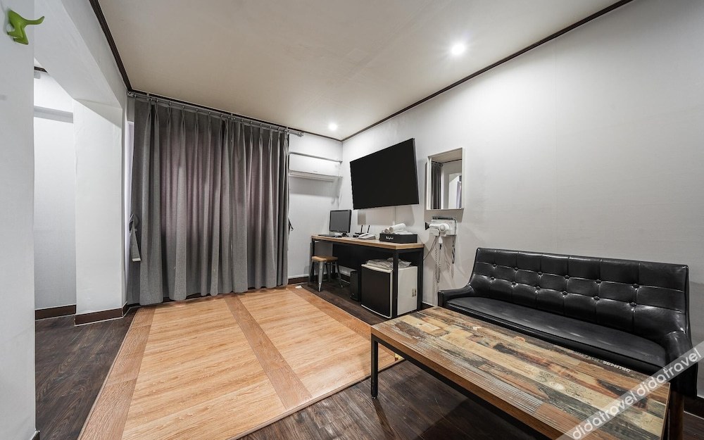 Anyang Donkey Hotel 2*