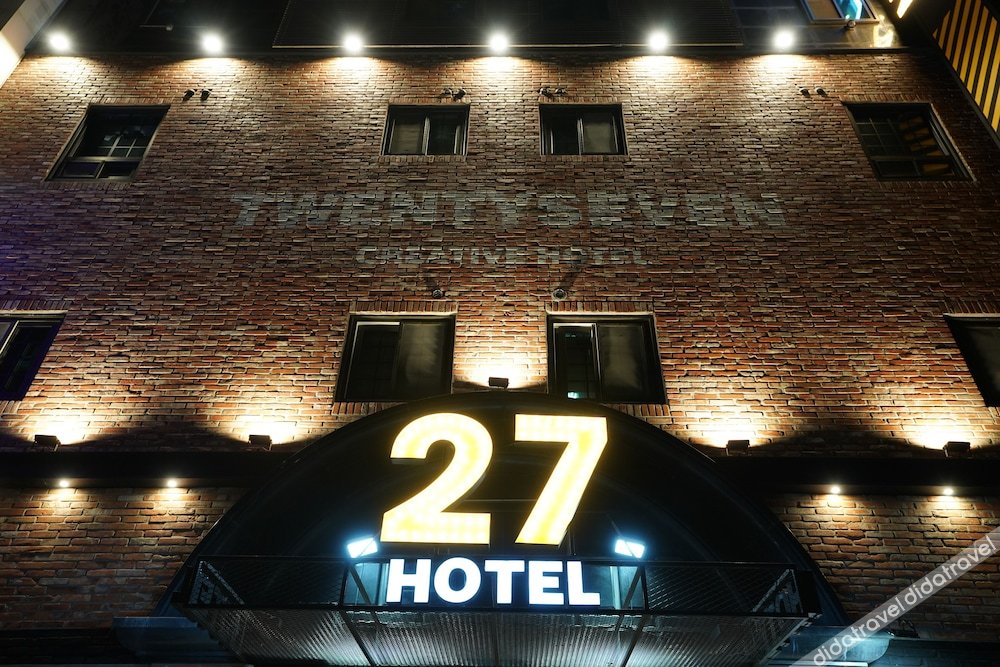 27 HOTEL 2*