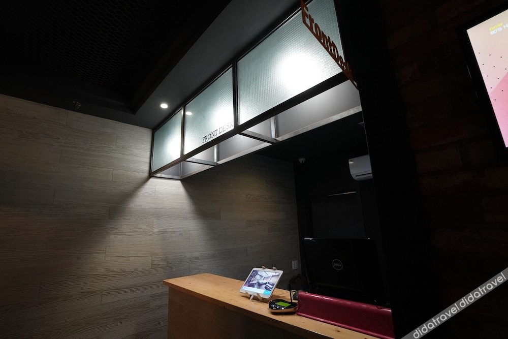 27 HOTEL 2*