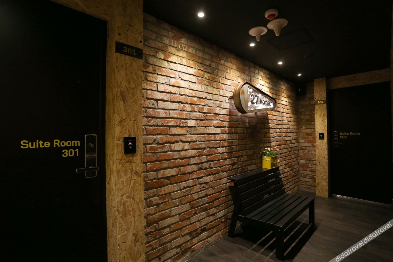 27 HOTEL 2*