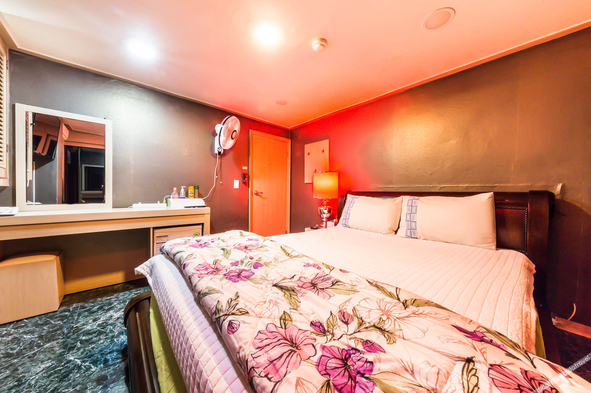 Yeongdeungpo Market Max Motel 0*