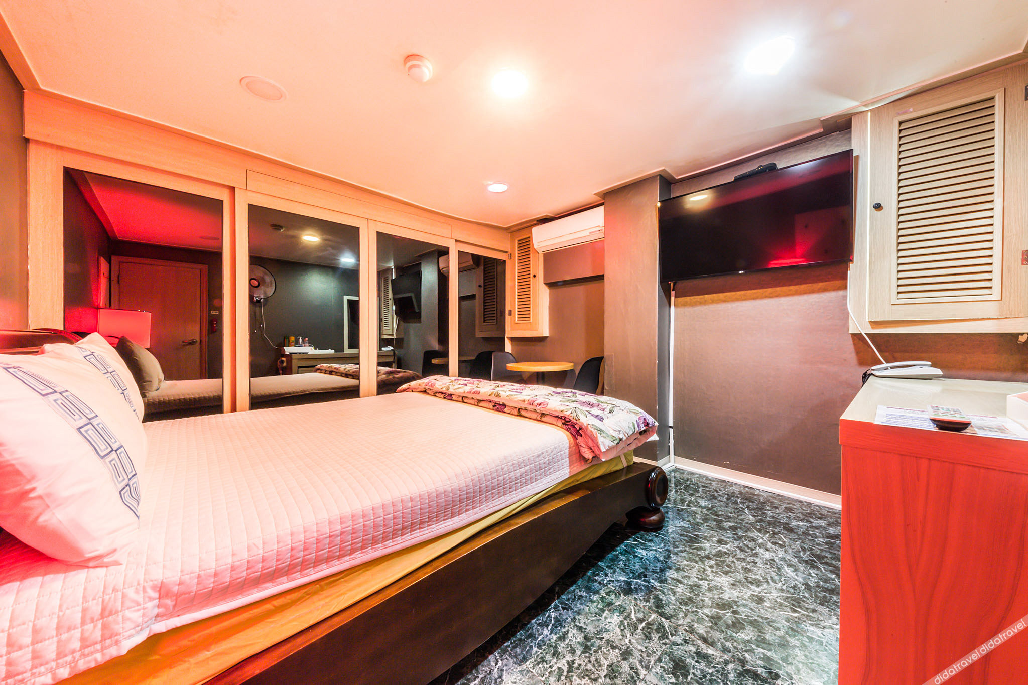 Yeongdeungpo Market Max Motel 0*