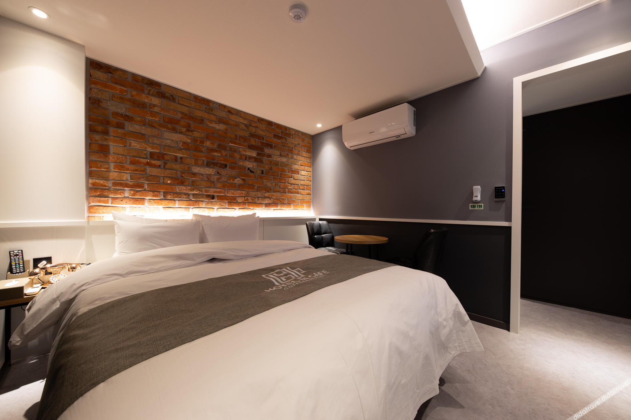 Hotel in Cafe Doksan 2*