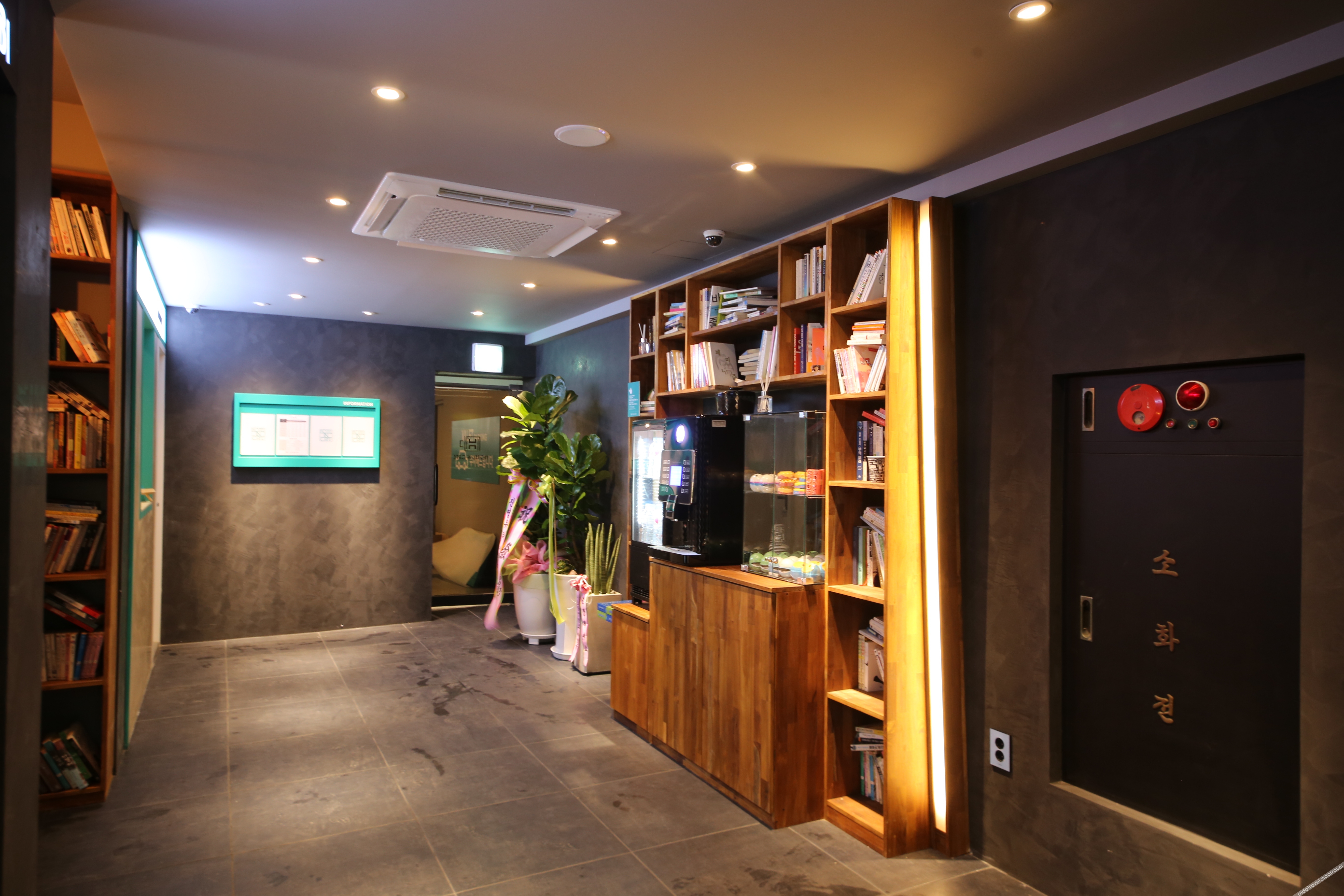 Hotel in Cafe Doksan 2*