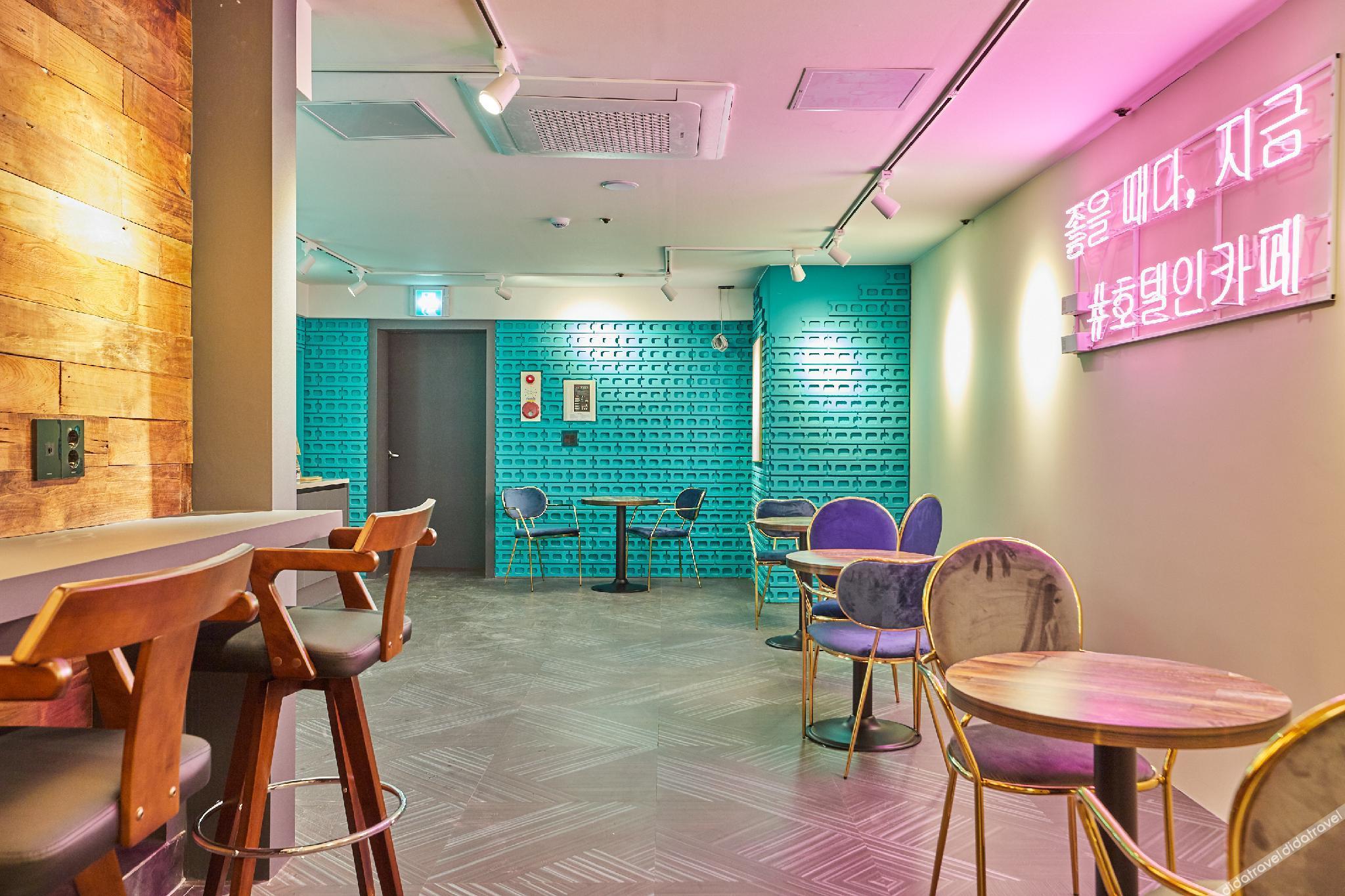 Hotel in Cafe Doksan 2*