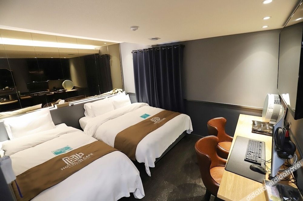 Hotel in Cafe Doksan 2*