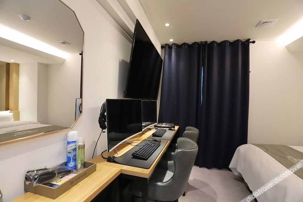 Hotel in Cafe Doksan 2*