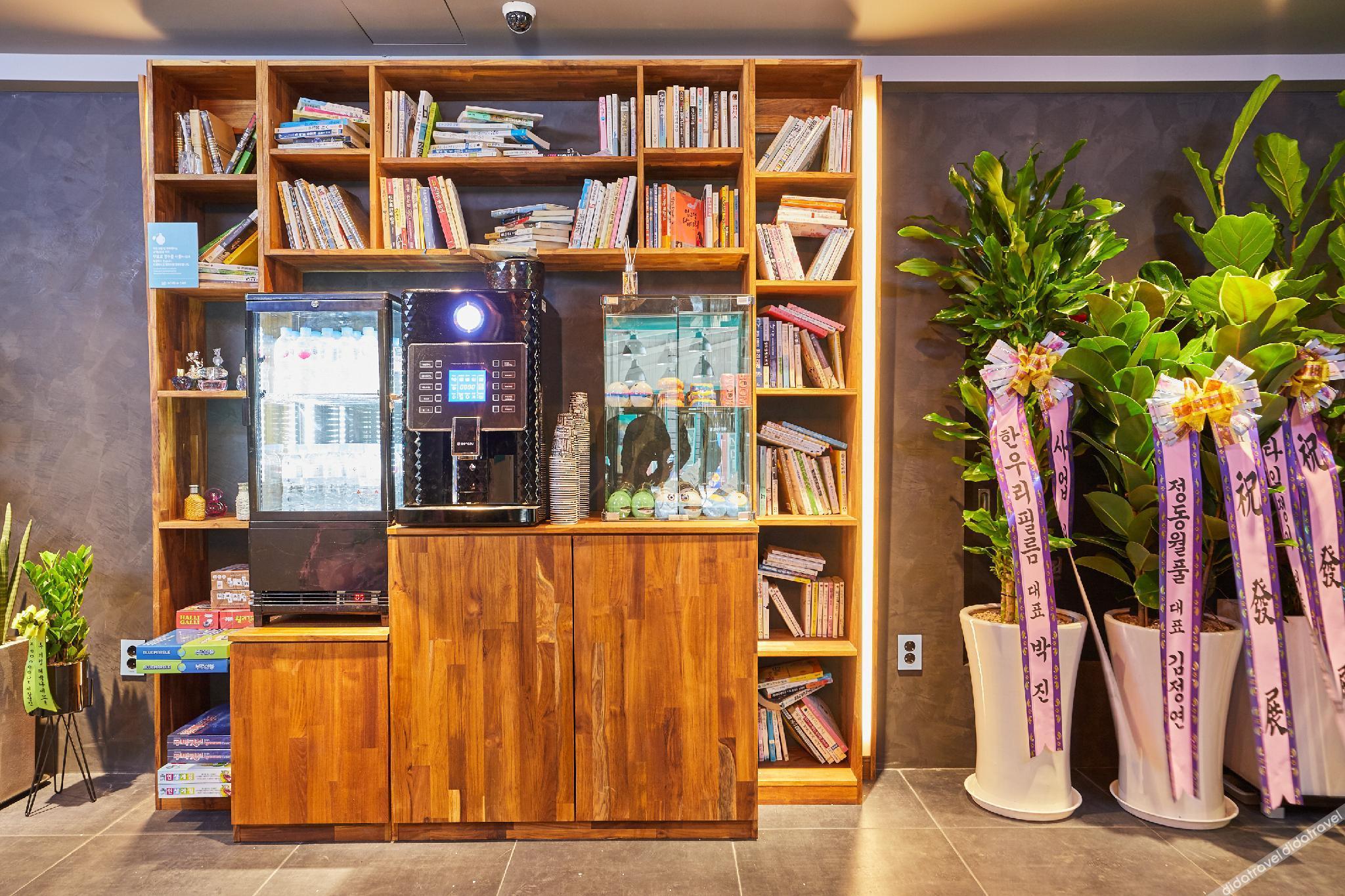 Hotel in Cafe Doksan 2*