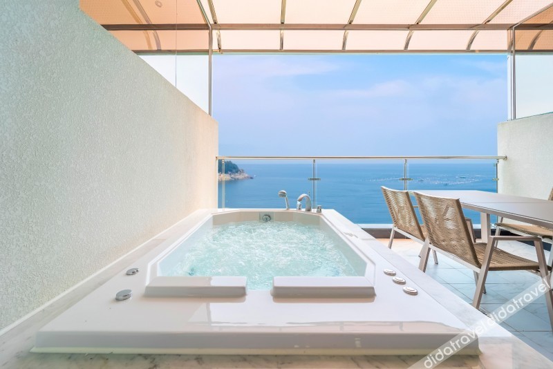 Blue Mango Pool Villa & Resort 3*