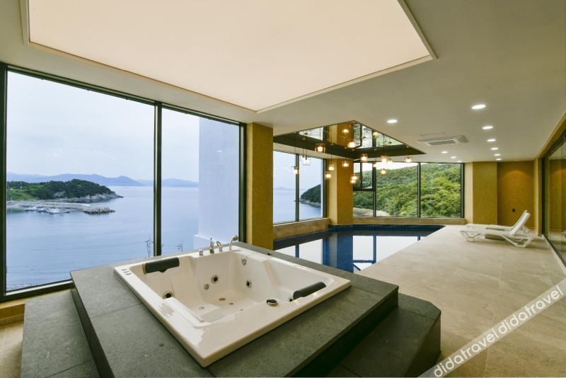 Blue Mango Pool Villa & Resort 3*