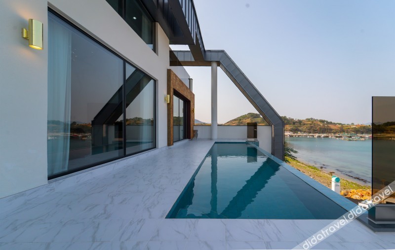 Blue Mango Pool Villa & Resort 3*