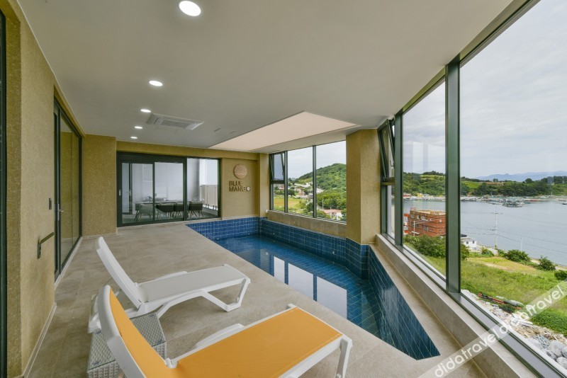 Blue Mango Pool Villa & Resort 3*