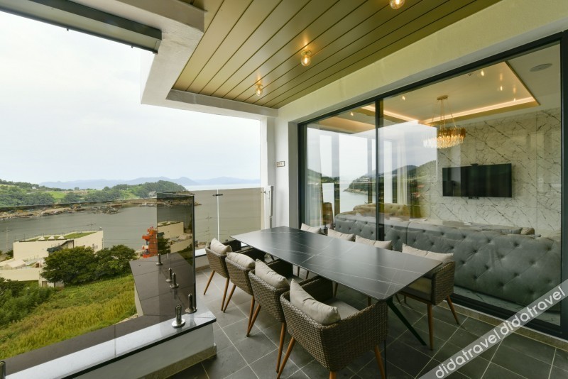 Blue Mango Pool Villa & Resort 3*