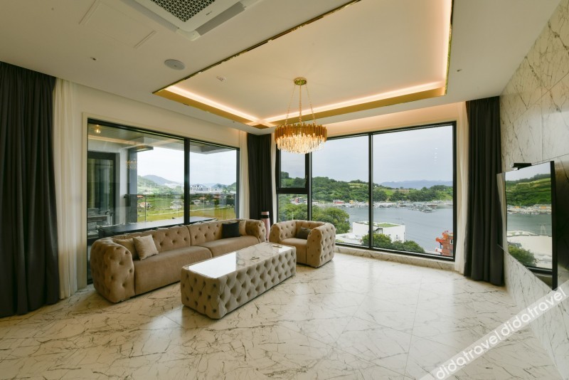 Blue Mango Pool Villa & Resort 3*