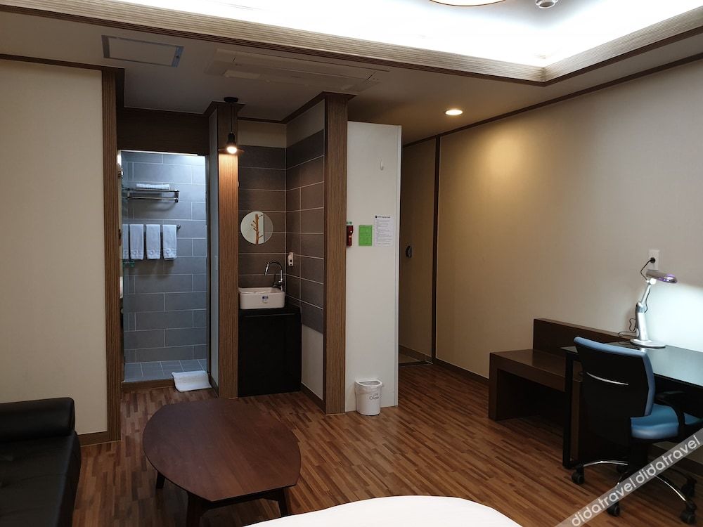 Okpo Business Hotel 3*