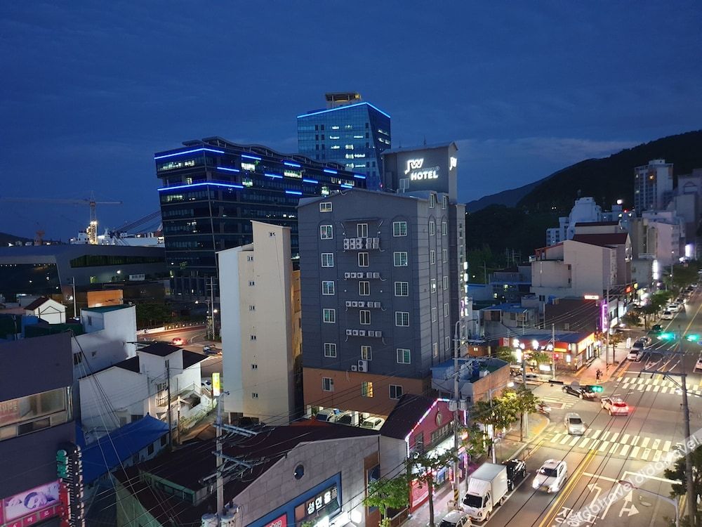 Okpo Business Hotel 3*