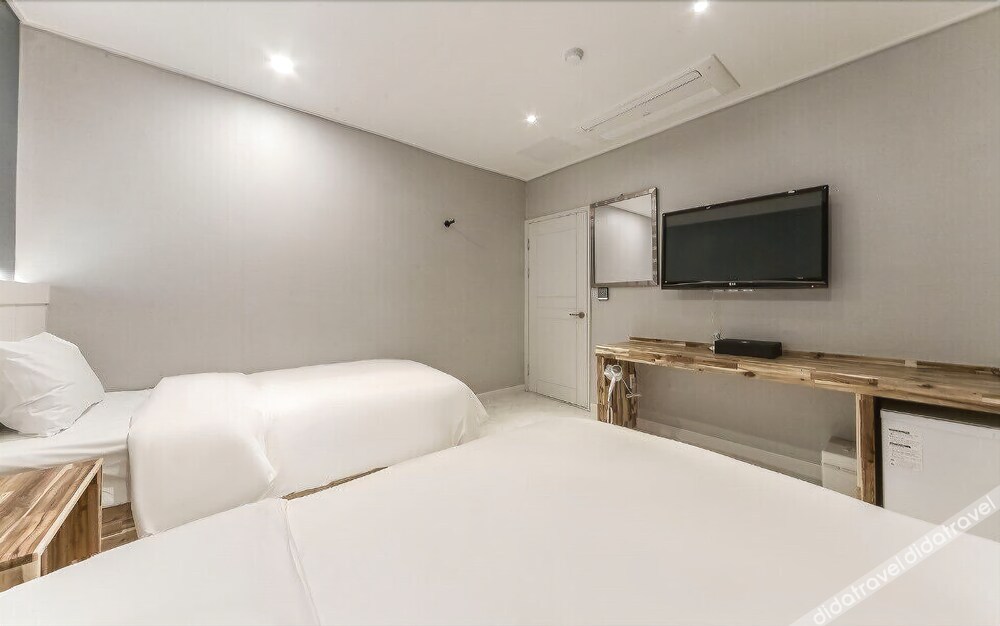 Vallas Hotel & Guest house 3*