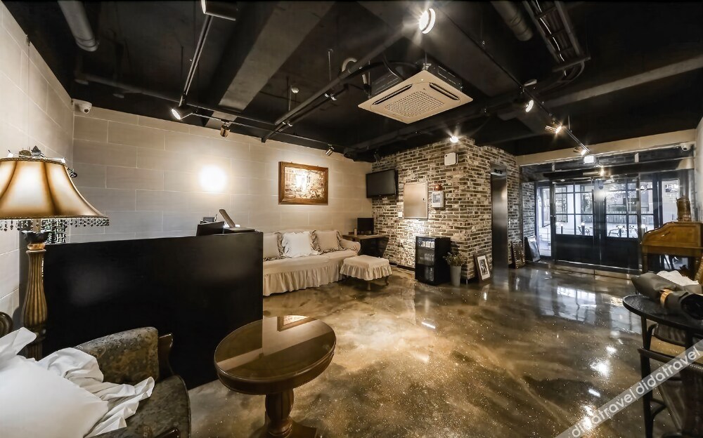 Vallas Hotel & Guest house 3*