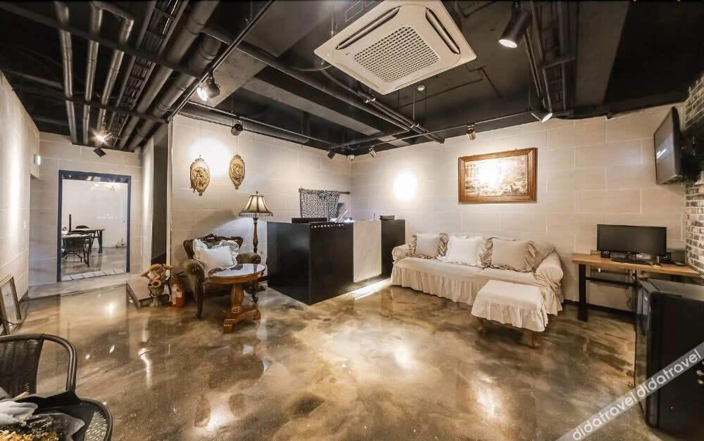 Vallas Hotel & Guest house 3*