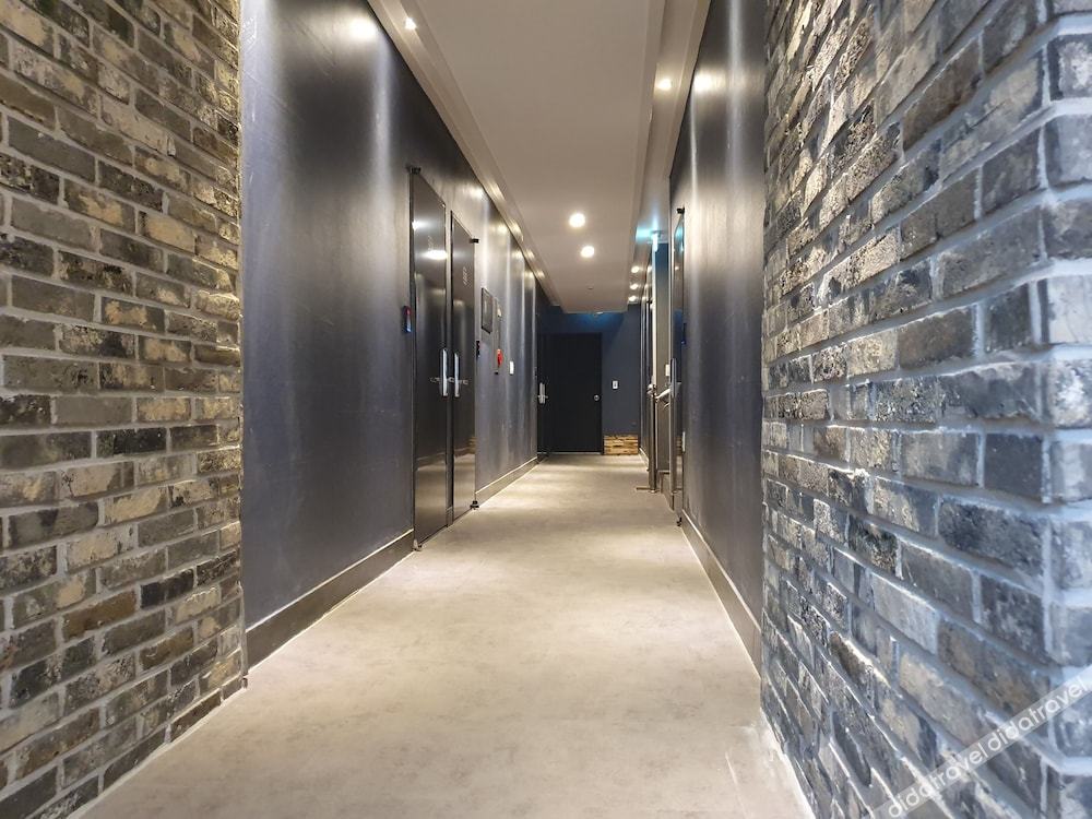 Vallas Hotel & Guest house 3*
