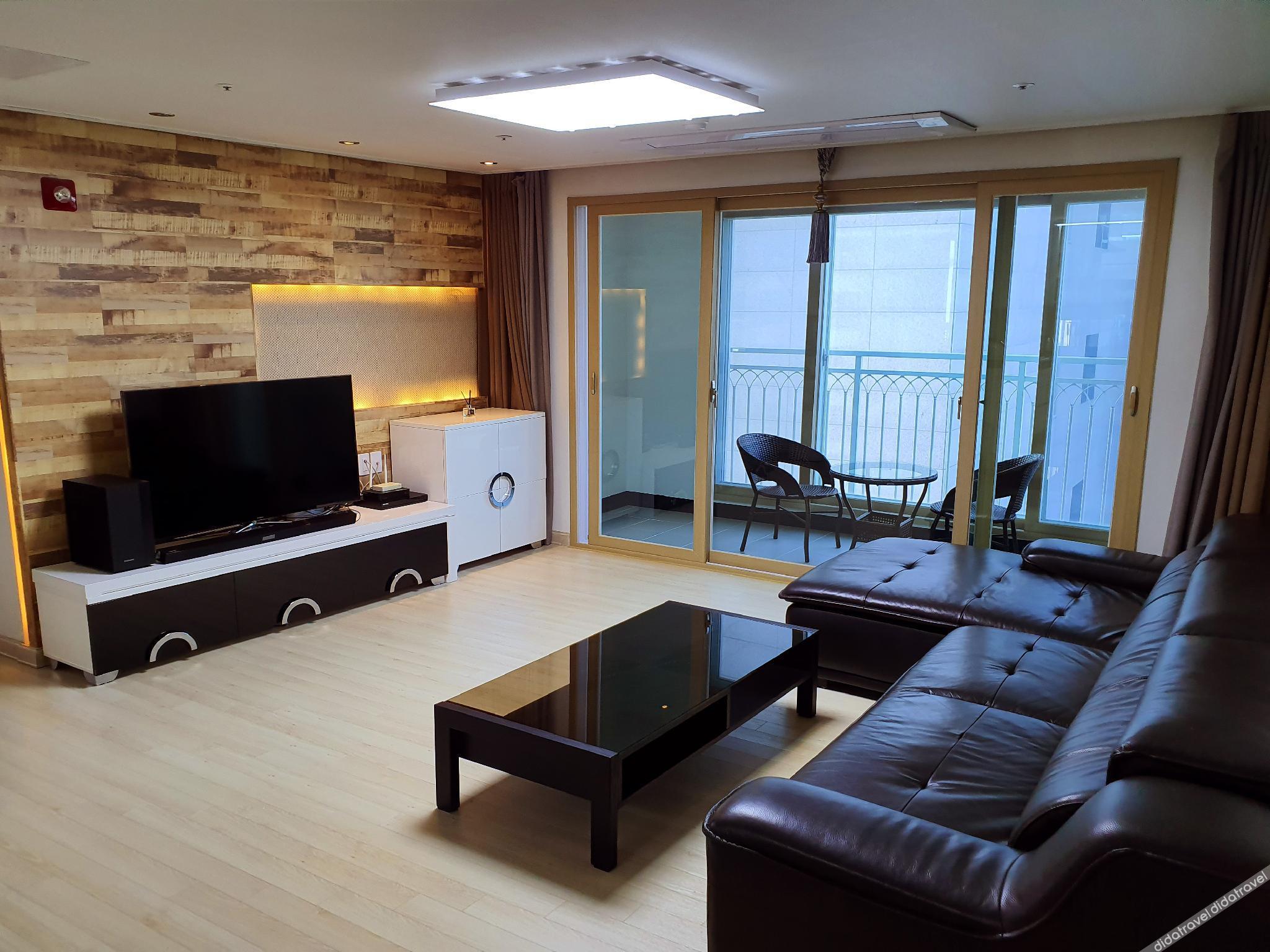 JS Residence Hotel Okpo 3*