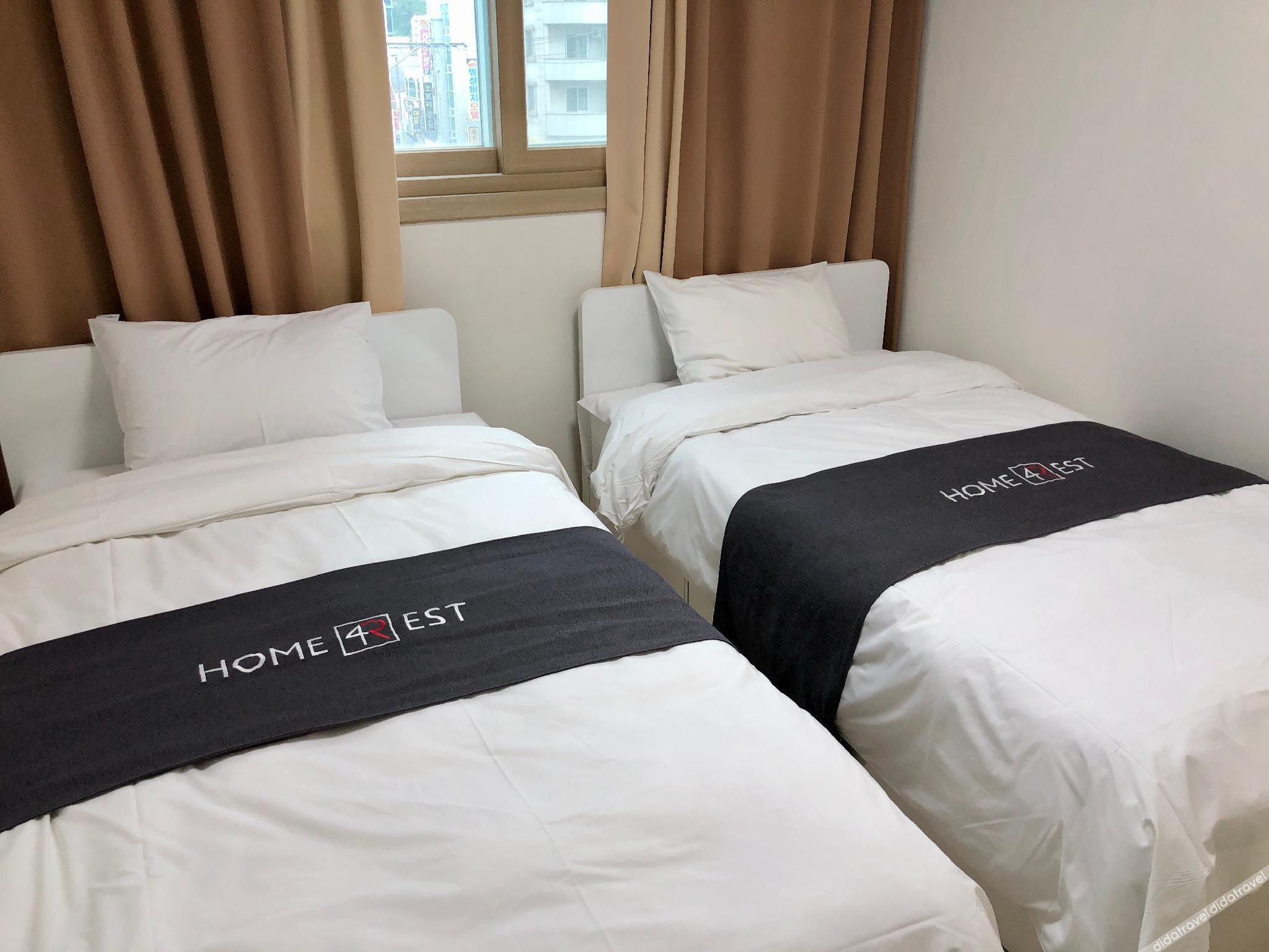 JS Residence Hotel Okpo 3*