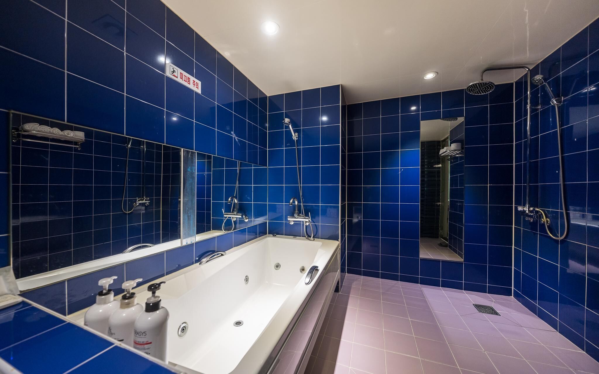 Ansan Walkers Hotel by Cozy 2*